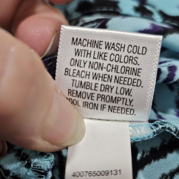 Dana Buchman Womens Pleated Button Up Top Size Medium Geometric Chevron Tribal - Picture 10 of 12